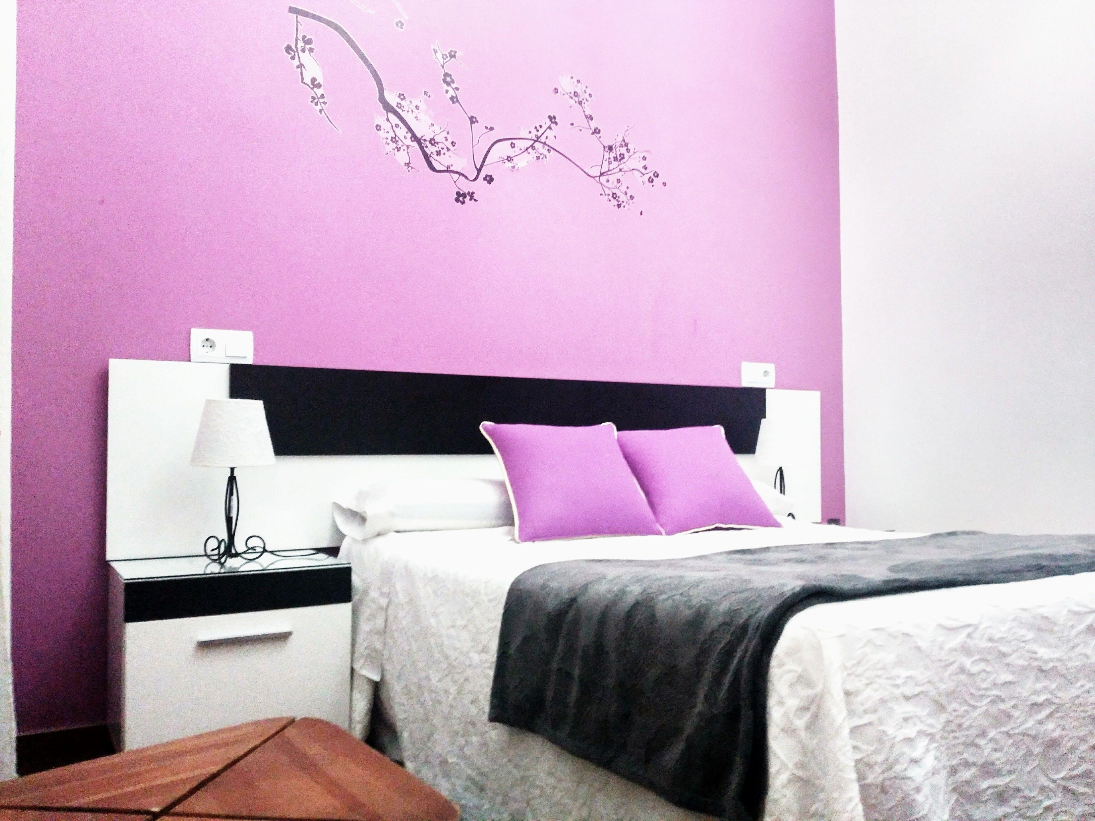 Hostal Bruna Paseo Del Prado — Photos 3